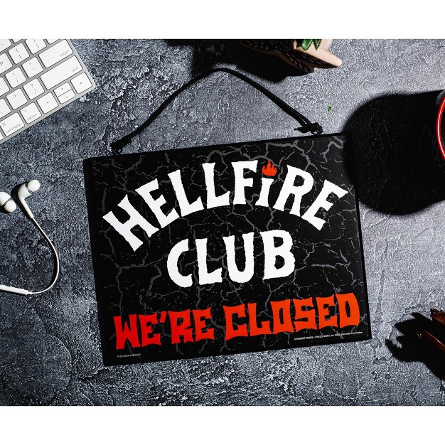 Silver Buffalo Stranger Things Hellfire Club Reversible Hanging Sign Wall Art 10 X 8 Inches