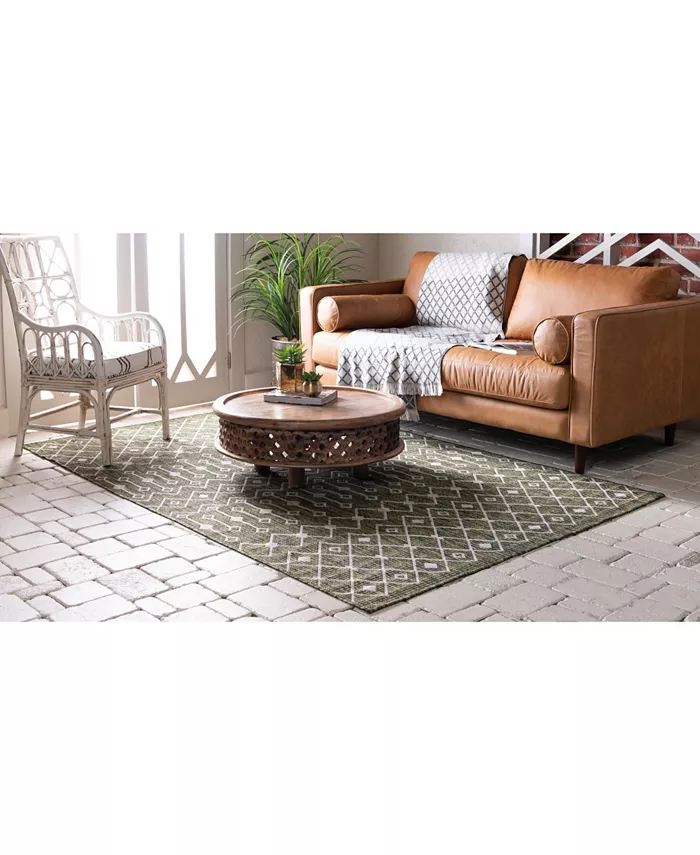 Bayshore Home Outdoor Pashio Pas7 Green 5' x 8' Area Rug