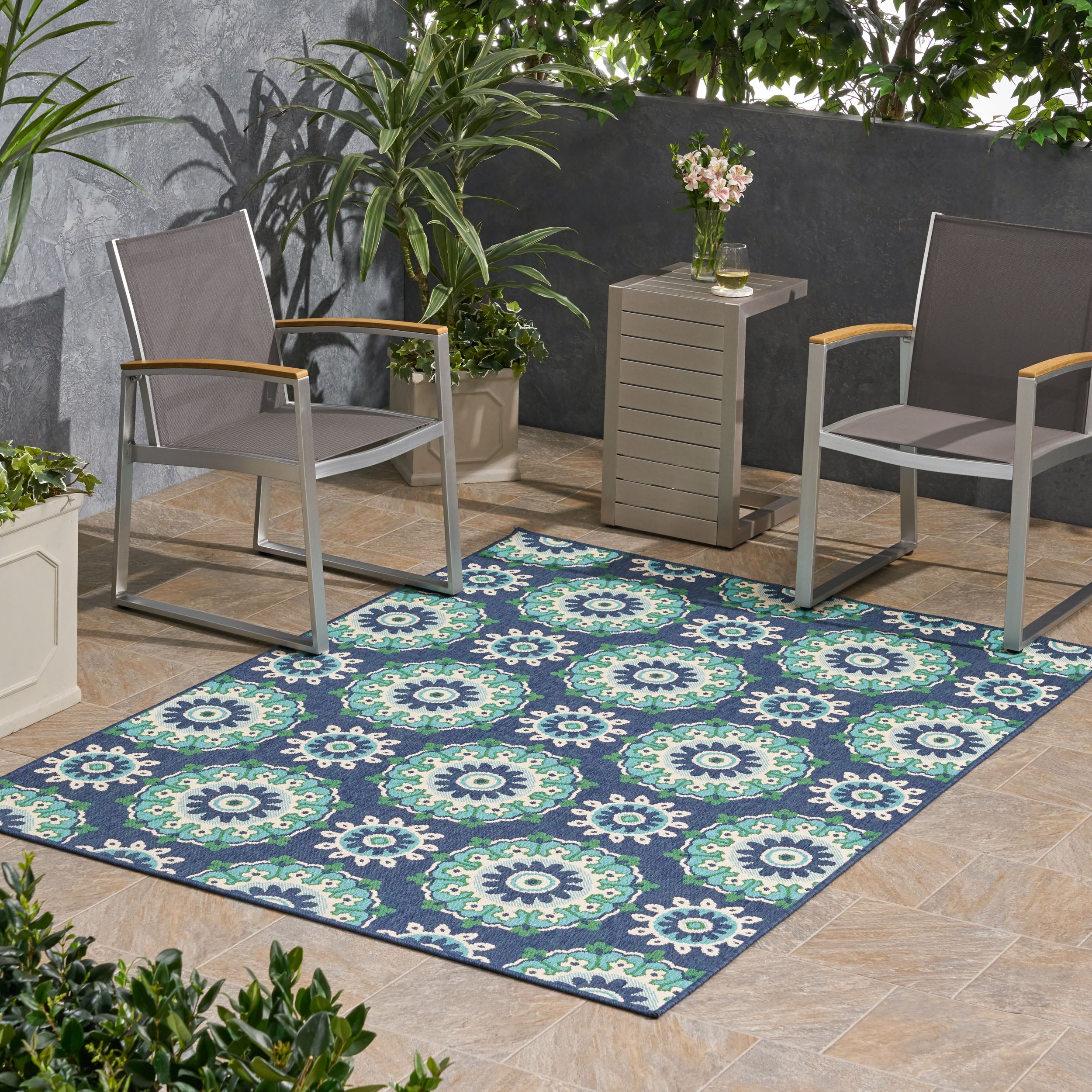 Arlene Outdoor Medallion Area Rug, Navy and Green