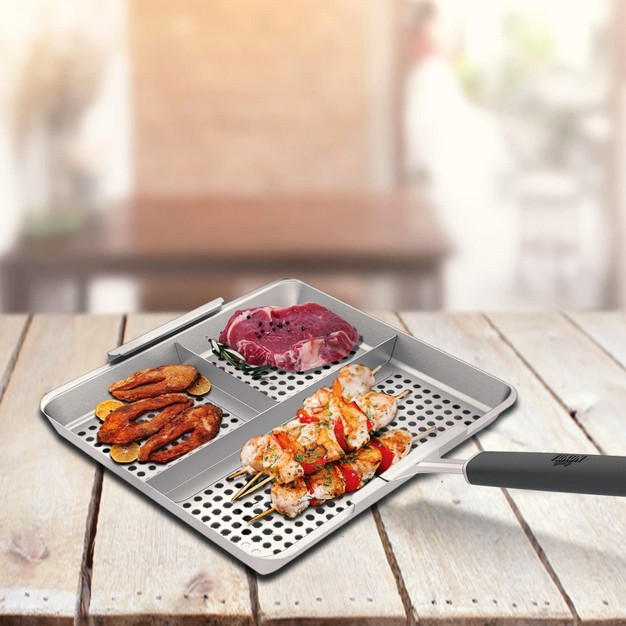 Yukon Glory Bbq x27 n Serve 3 Section Bbq Grill Basket The Grilling Basket Includes A Clip on Handle