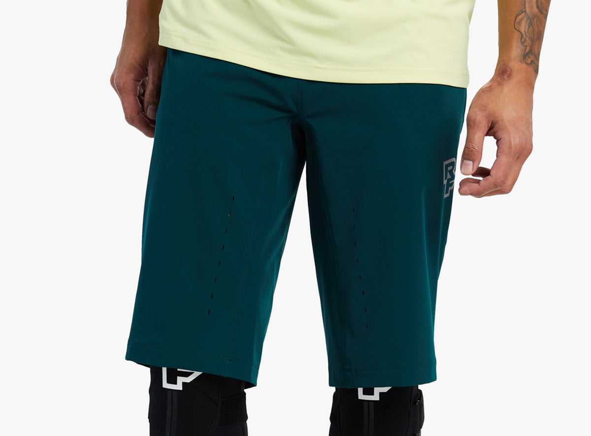 Race Face Traverse MTB Short - Pine - 2022