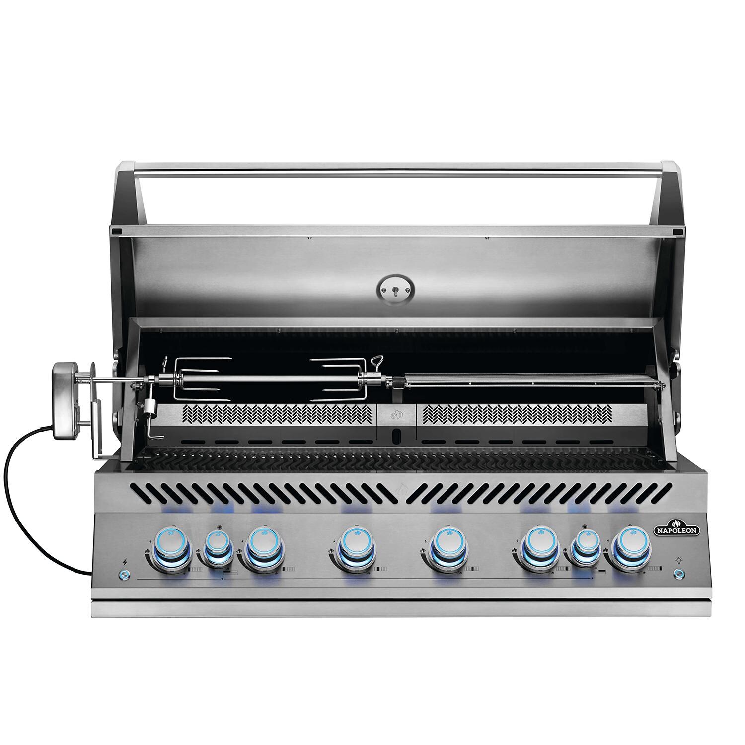 Napoleon 700 Series 44-in Built-in Propane Grill