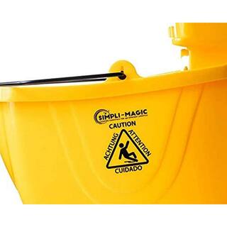 THE CLEAN STORE 26 Qt. Capacity. Mop Bucket with Wringer 358