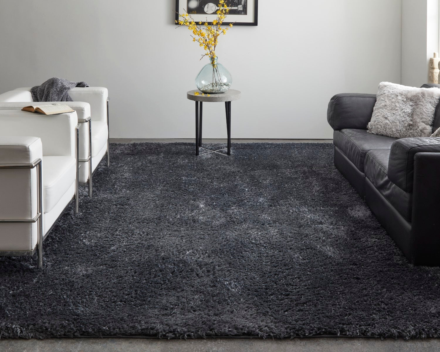 Loman Solid Color Black / Charcoal Rug