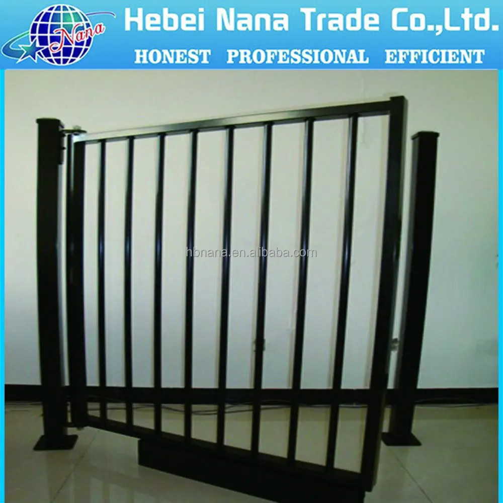 Modern retractable Metal square garden gates / metal fence / metal yard gate