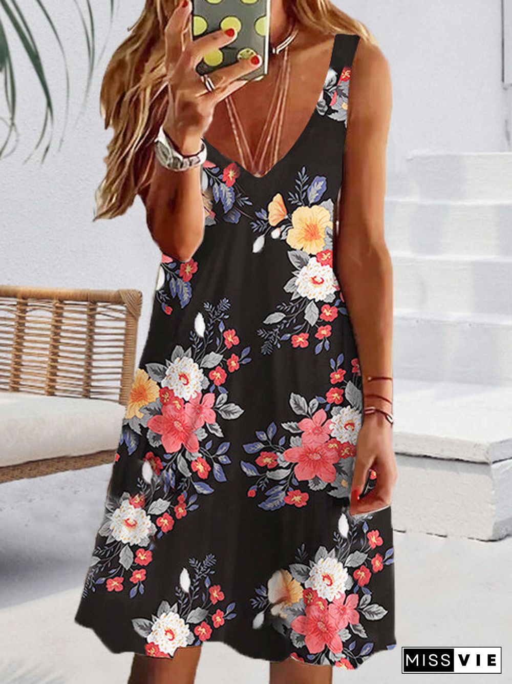 Women Sleeveless V-neck Floral Printed Midi Dress