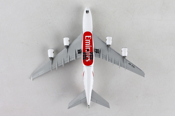 Daron HE531764Herpa Emirates A380 1/500 United For...