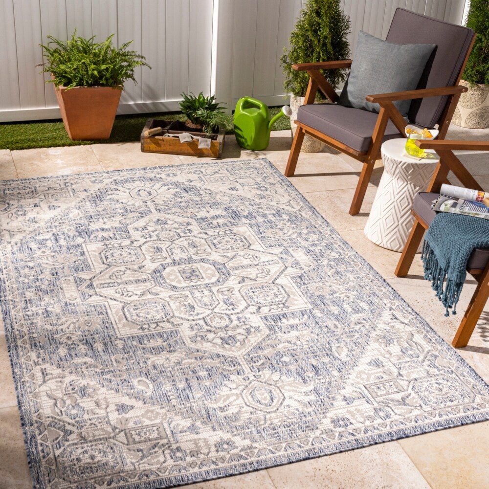 Artistic Weavers Tuareg Vintage Medallion Outdoor Area Rug