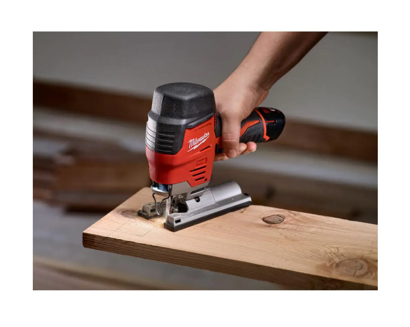 Milwaukee 48-59-2424-2445-20 M12 12V Lithium-Ion Cordless Jig Saw with One M12 4.0 Ah and One M12 2.0 Ah Battery Pack and Charger