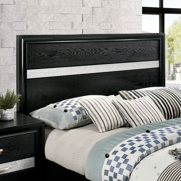 Furniture of America Manzini Black 2-piece Bed and Chest Set - - 30374676