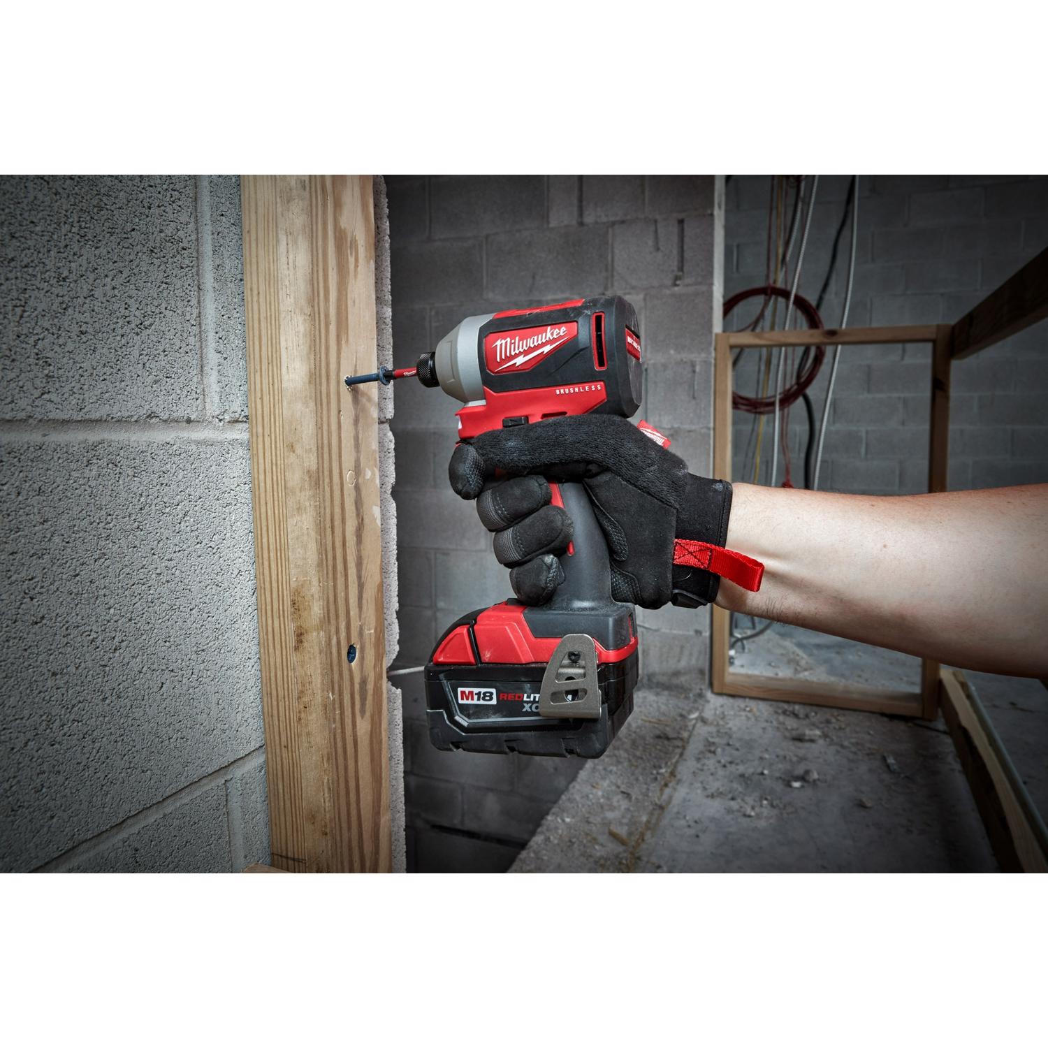 MW M18 18 V Cordless Brushless 2 Tool Compact Hammer Drill and Impact Driver Kit