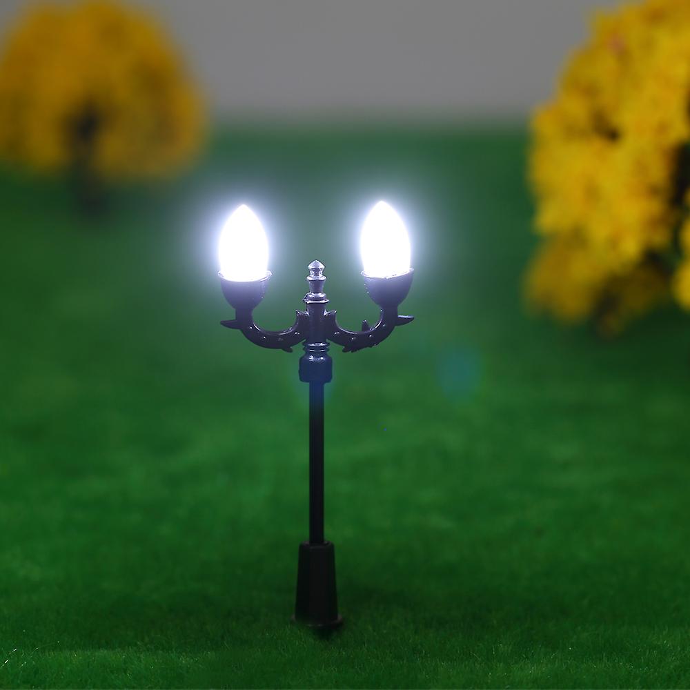 20pcs White Model Street Lights Layout Lamppost Railway Train Garden Playground Scenery Led Lamp Lighting 1:100 Scale 70mm  Style 1