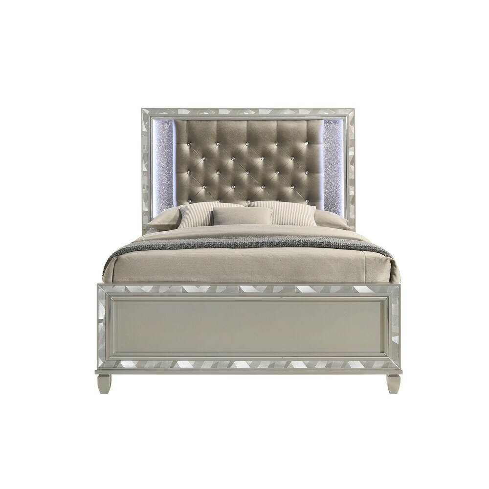 New Classic Furniture Deirdre Gray and Silver 4 piece Bedroom Set with Chest