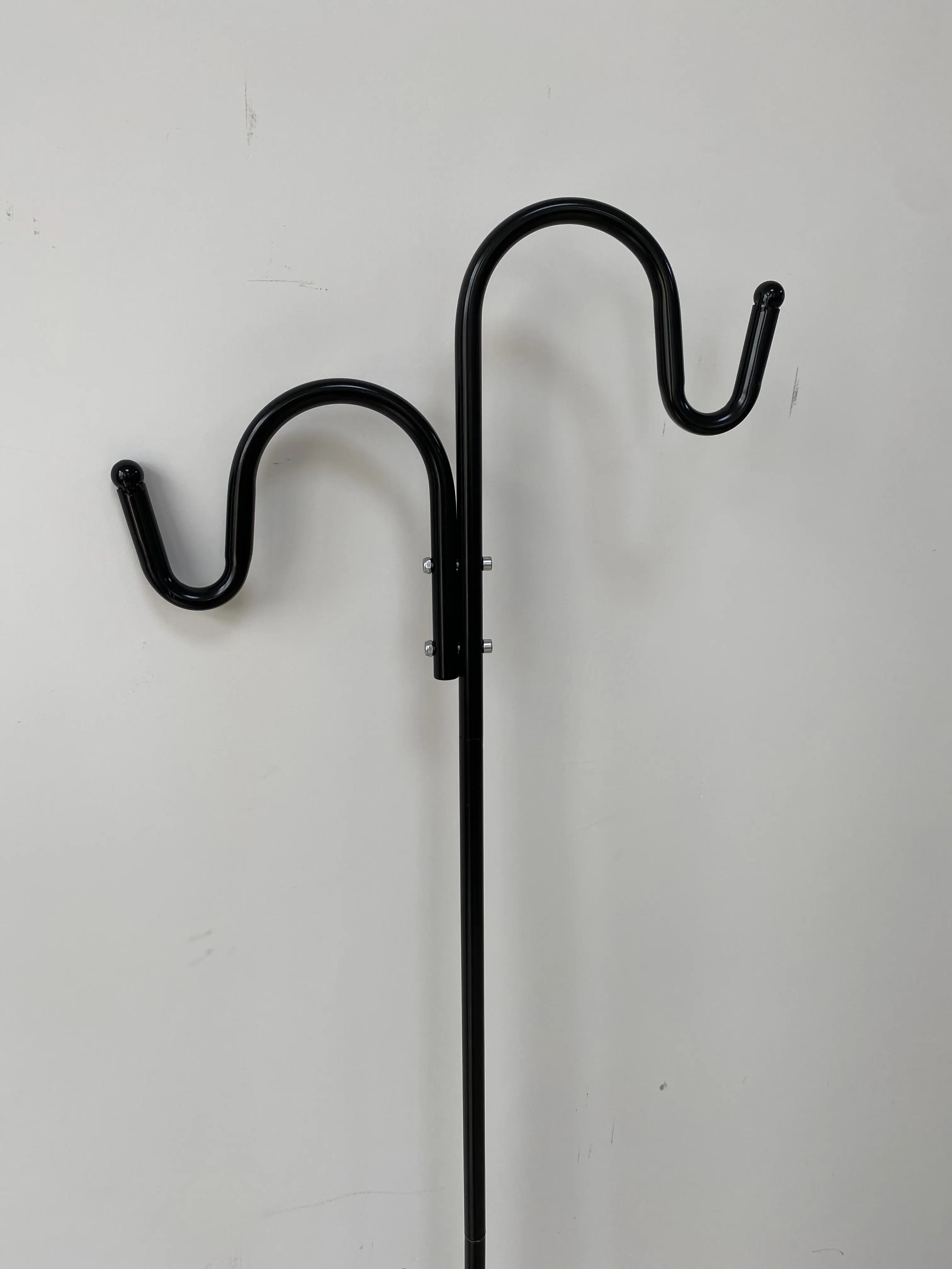 Factory Direct Supply Collapsible Powder Coating Black Two Hook Shepherd Hooks