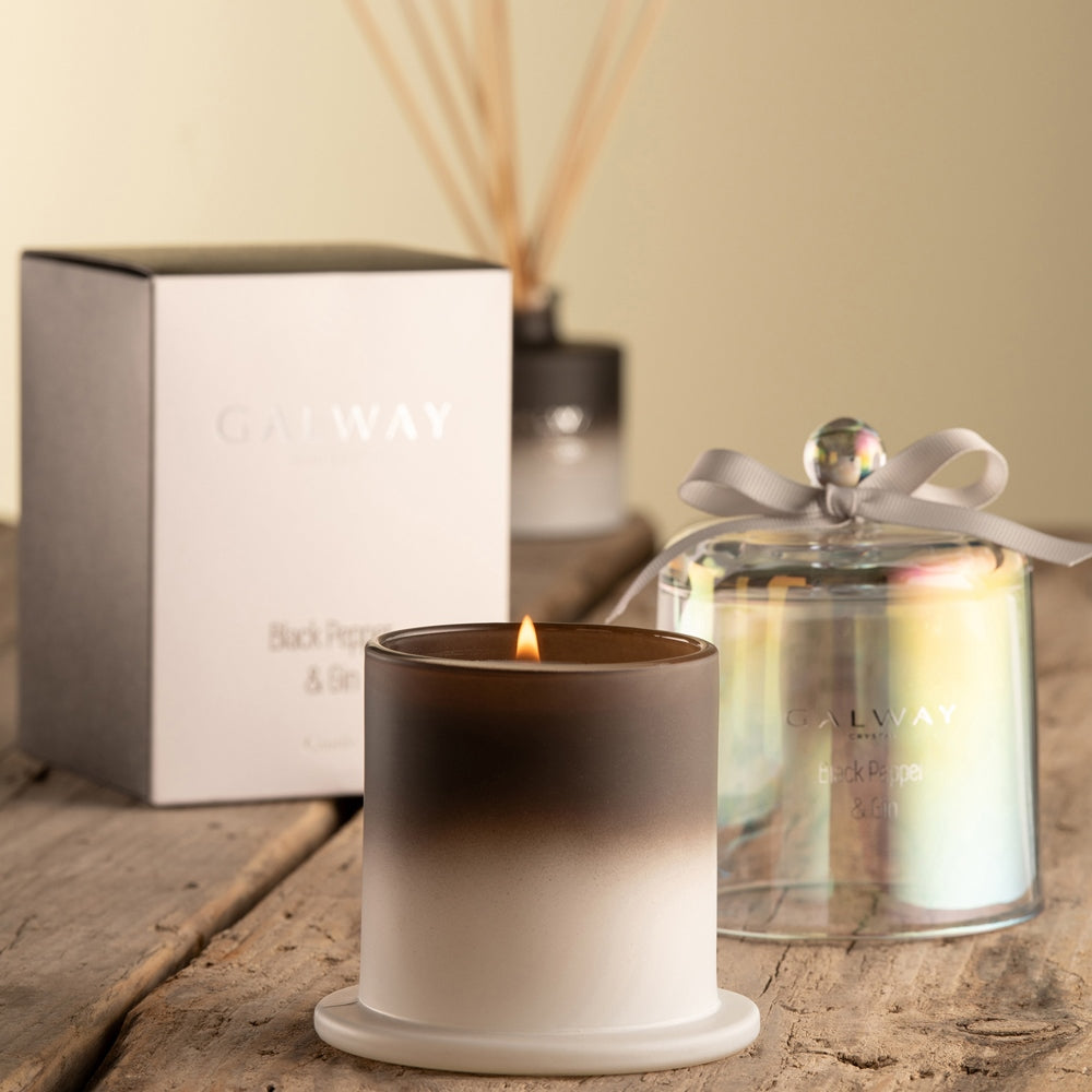 Galway Crystal Black Pepper & Gin Bell Jar Candle