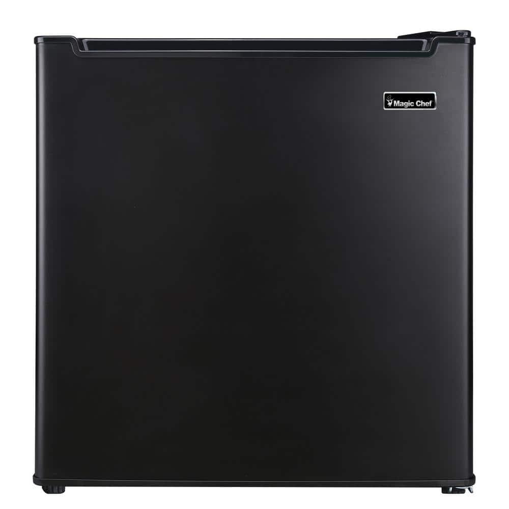 Magic Chef 17 cu ft Mini Fridge in Black with Freezerless Design