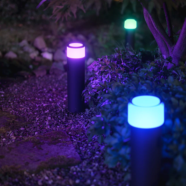 Philips Hue Calla White and Color Ambiance Outdoor Smart Pathway light extension (Hue Hub and Base Kit)， 1 Hue White and Color Pathway light + mounting kit， Works with Alexa， HomeKit and Google Assistant