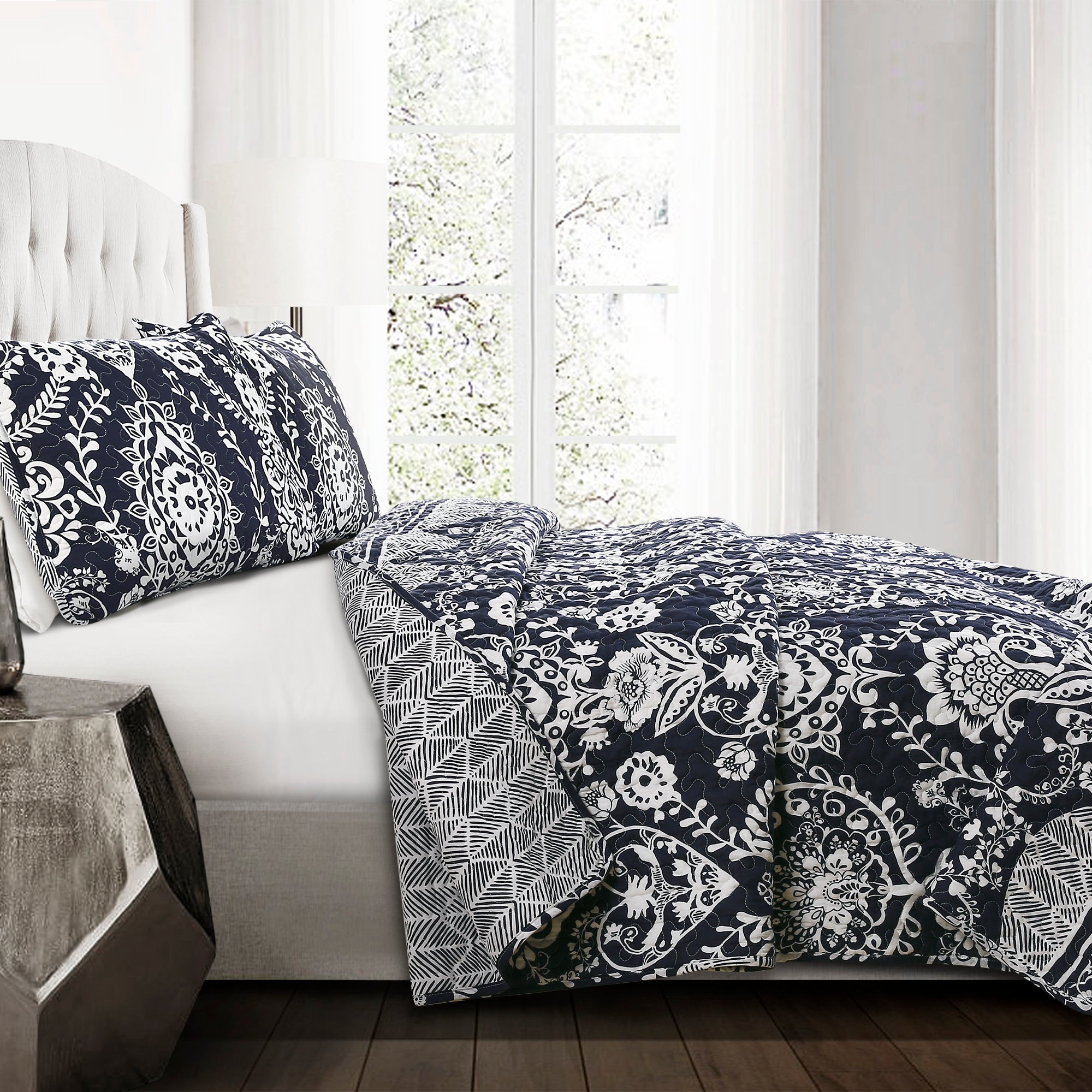 Rosetta Floral 3 Piece Quilt Set