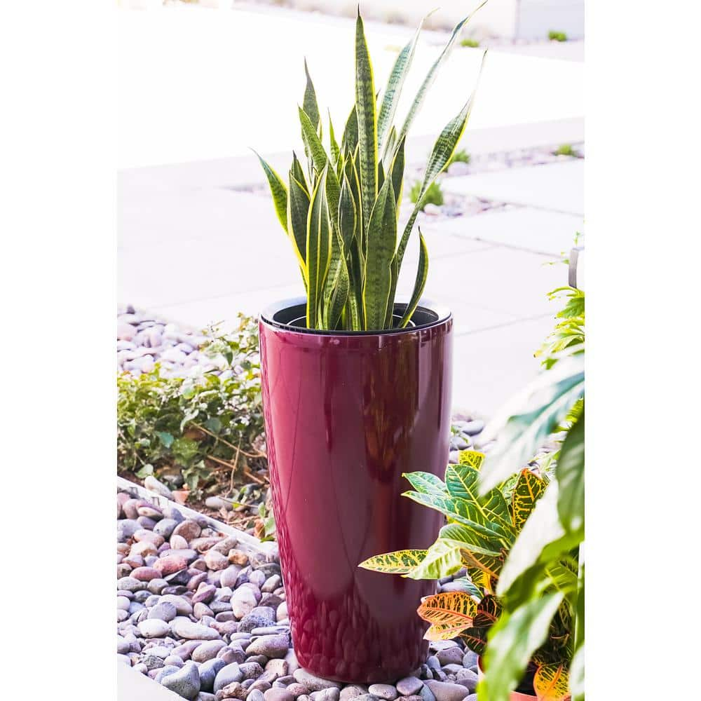 XBRAND 30 in. Tall Red Plastic Nested Self Watering Indoor/Outdoor Tall Round Planter Pot (Set of 2) PL3585RD