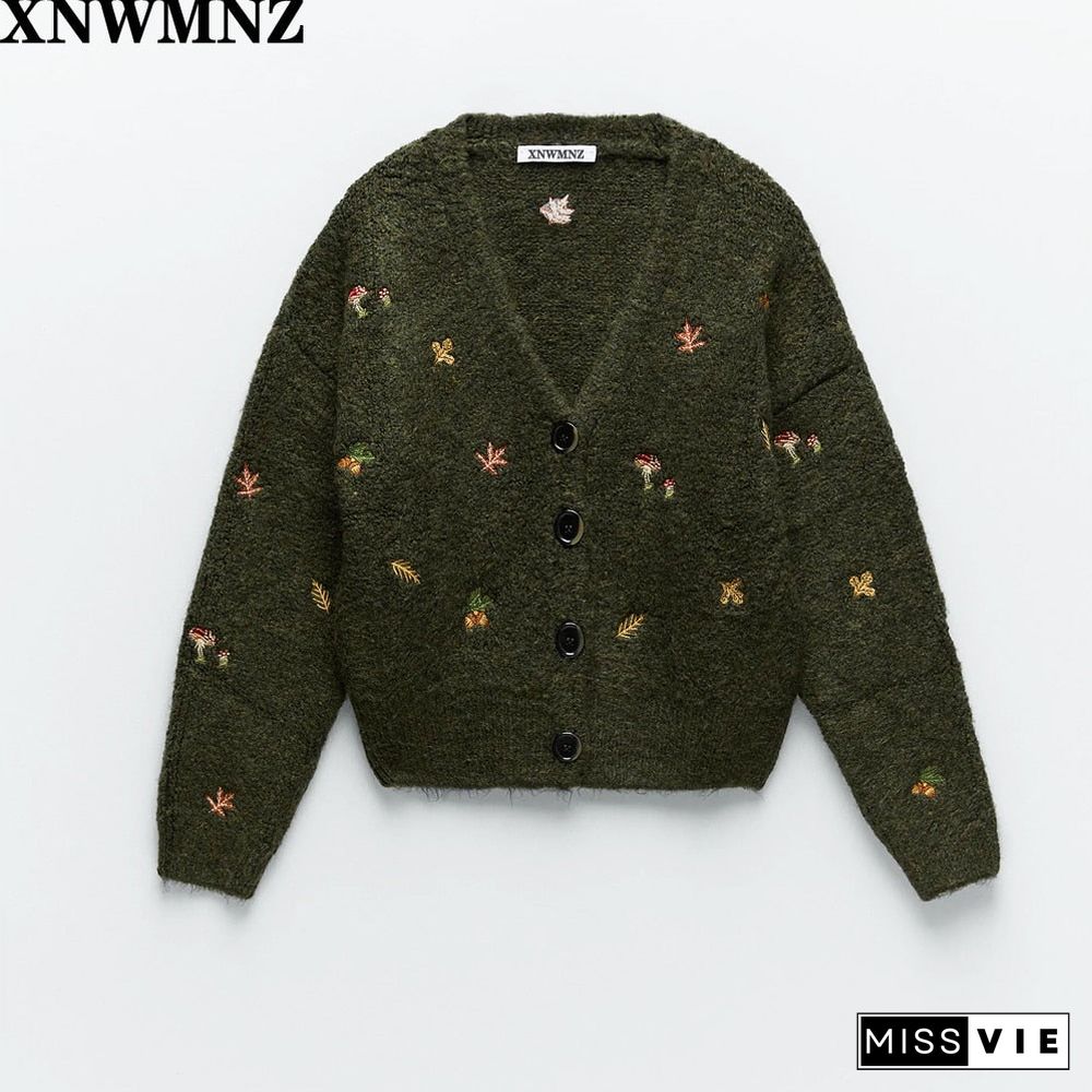 women Vintage knit cardigan with embroidery Long sleeves V-neck ribbed trims Cardigan Female Elegant sweater Outerwear