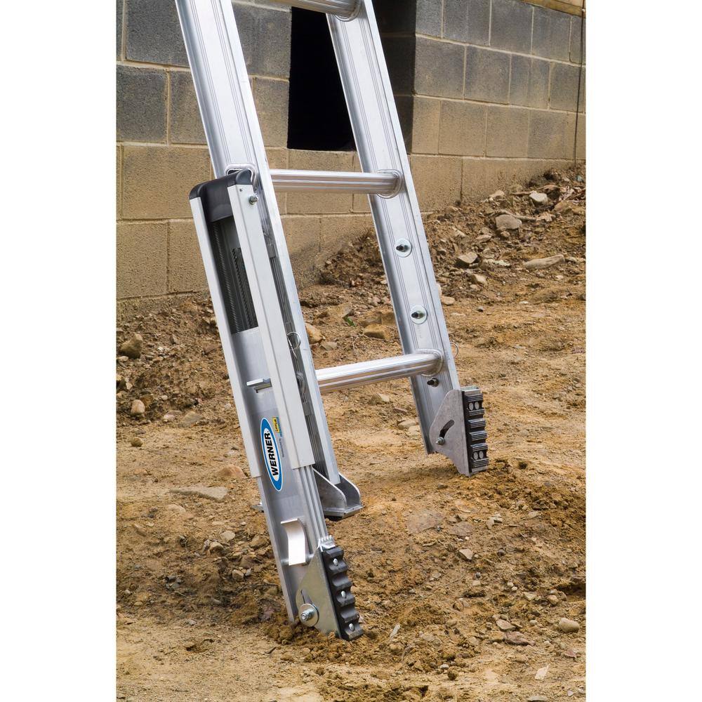 Werner 28 ft. Aluminum D-Rung Extension Ladder with 300 lbs. Load Capacity Type IA Duty Rating D1528-2