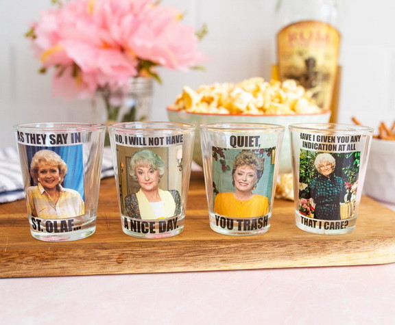 Silver Buffalo SVB GOL52464 C The Golden Girls Mem...