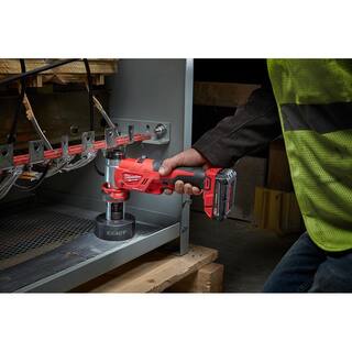 MW M18 18V Lithium-Ion 12 in. to 4 in. Force Logic 6-Ton Cordless Knockout Tool Kit with Die Set One 2.0Ah Batteries 2677-23