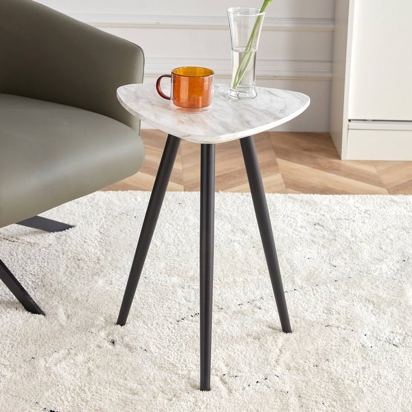 Modern White Faux Marble End Table， Triangle Side Table， Small Accent Coffee Table with Metal Legs