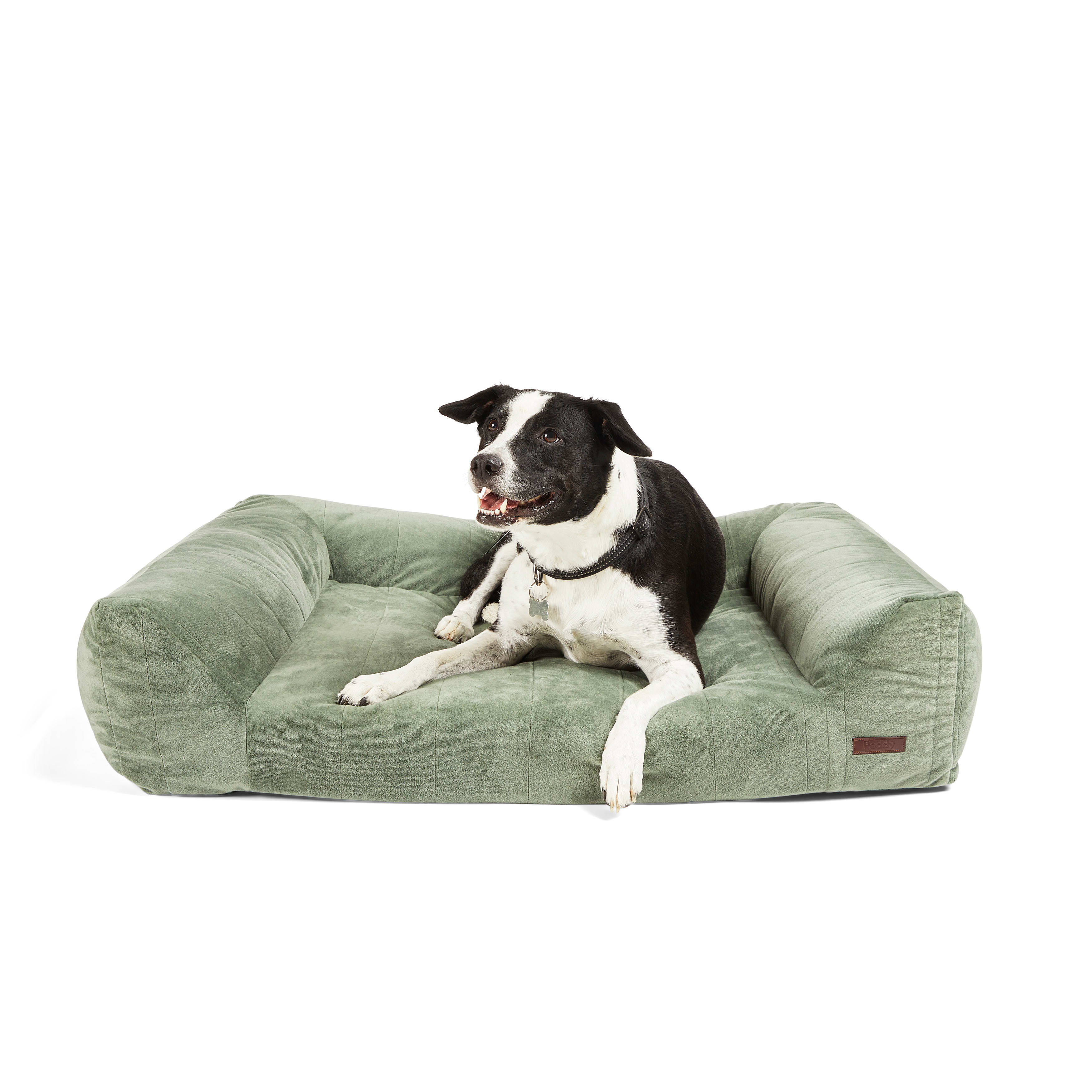 Reddy Quilted Lounger Dog Bed， 32