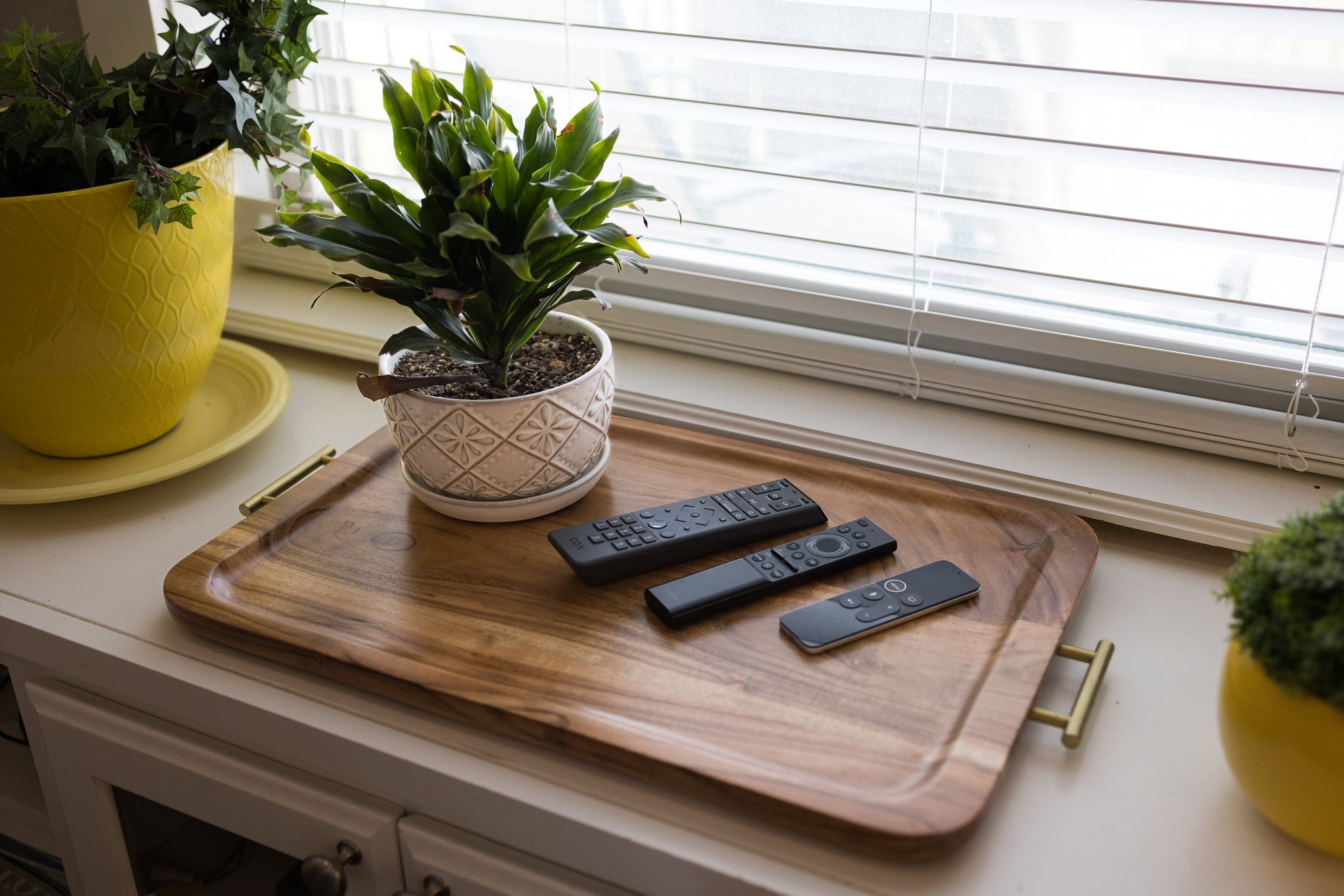 Better Homes and Gardens- Acacia Wood Rectangle Tray with Gold Color Handles， One Size