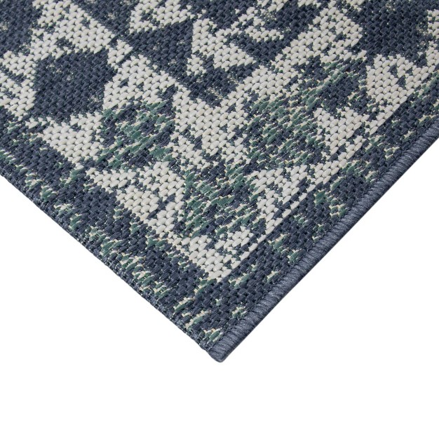 Triangle Border Outdoor Rug