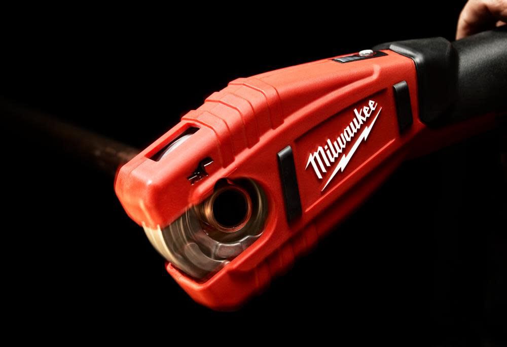 MW M12 Cordless Lithium-Ion Tubing Cutter Kit 2471-21 from MW