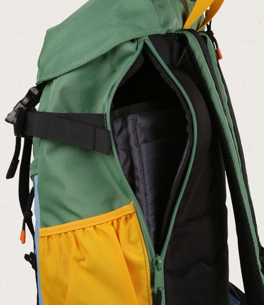 Boondocker Recycled 26L Backpack - Laurel Green