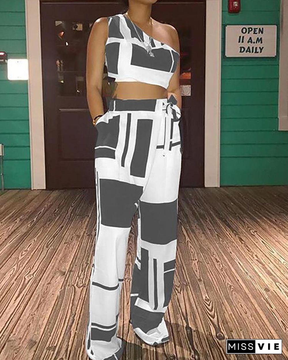 Colorblock One Shoulder Cropped Wide Pants Set