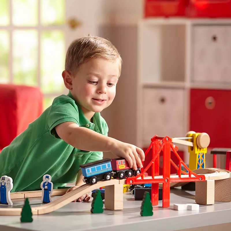 Melissa and Doug Deluxe 130-Piece Wooden Railway Train Set