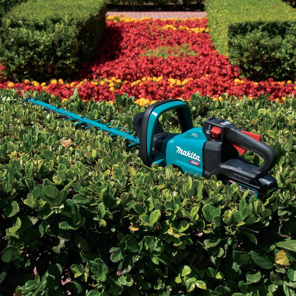 Makita 40V max XGT Hedge Trimmer Kit 30 Brushless Cordless ;