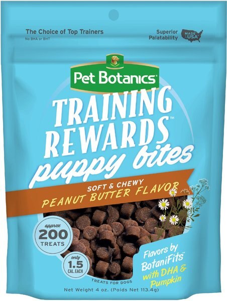 Pet Botanics Training Rewards Soft and Chewy Puppy Peanut Butter Dog Treats， Mini， 4-oz bag