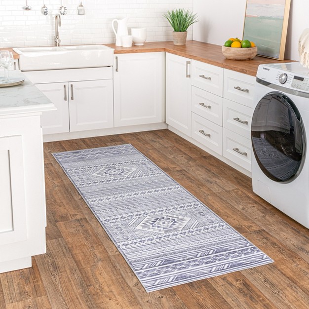 Nuloom Jenine Southwestern Machine Washable Area Rug