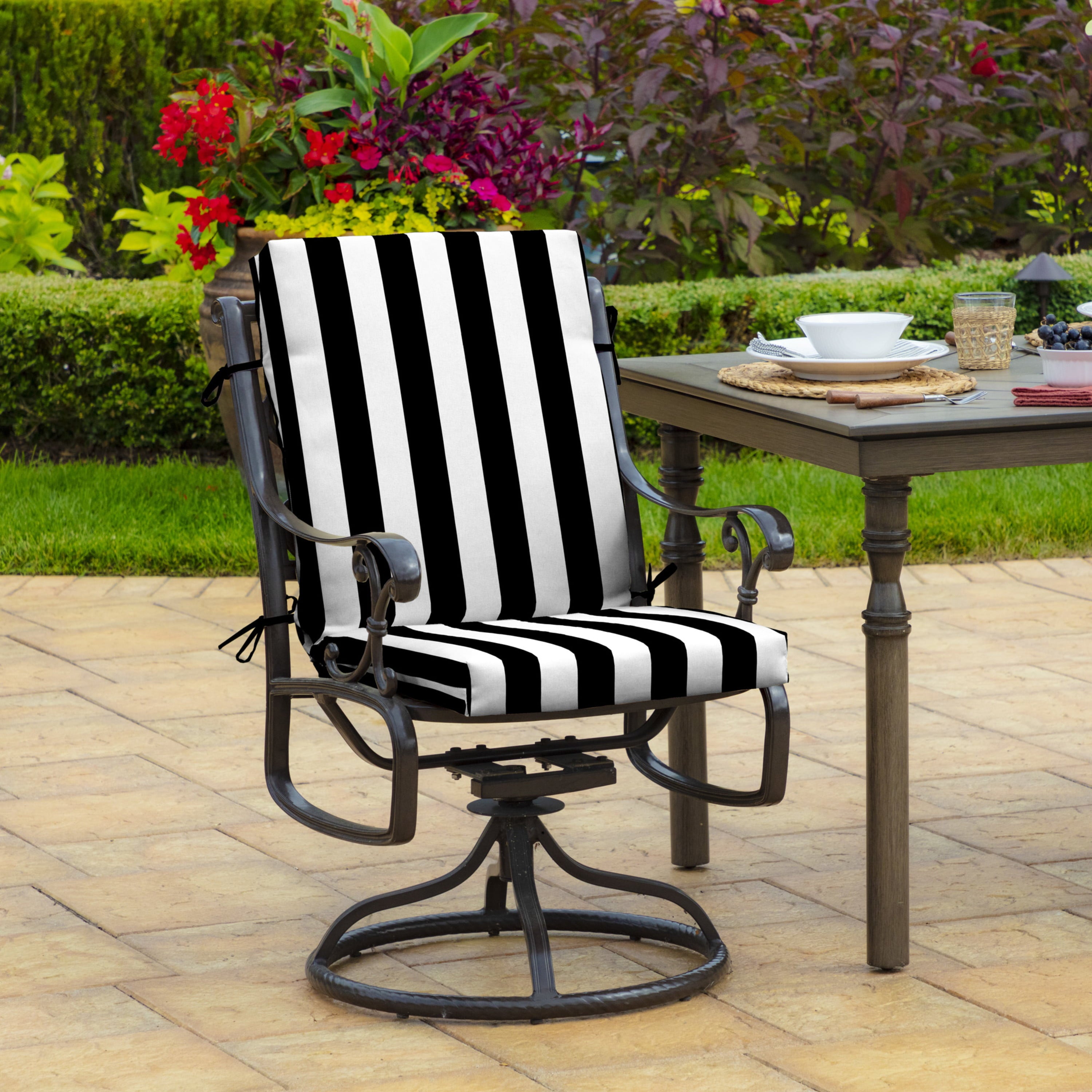 Arden Selections Outdoor Dining Chair Cushion 20 x 20， Black Cabana Stripe