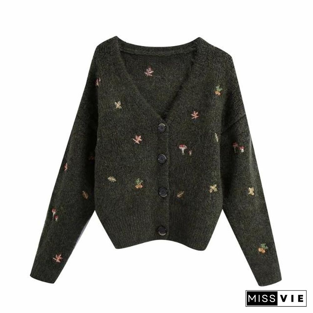 women Vintage knit cardigan with embroidery Long sleeves V-neck ribbed trims Cardigan Female Elegant sweater Outerwear