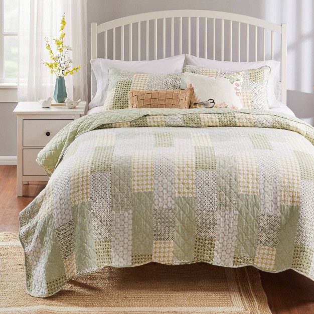 Greenland Home Fashions Juniper Quilt Set Sage