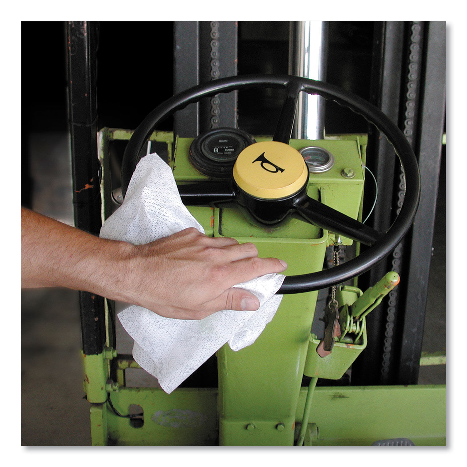 Safety Towels by Simple Greenandreg; SMP13351