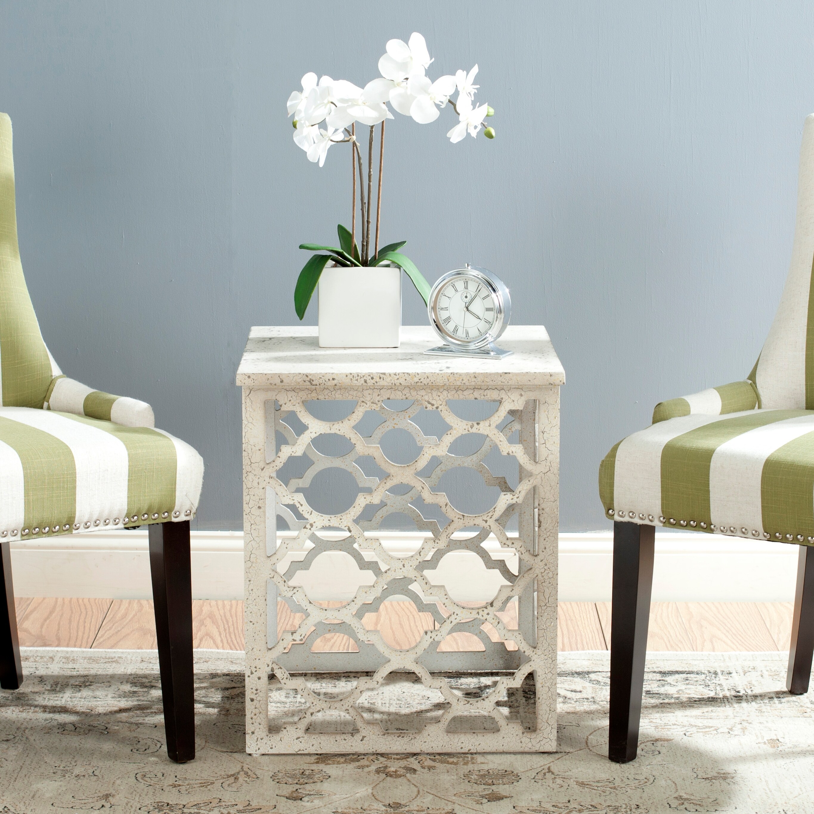 SAFAVIEH Lonny End Table - 19