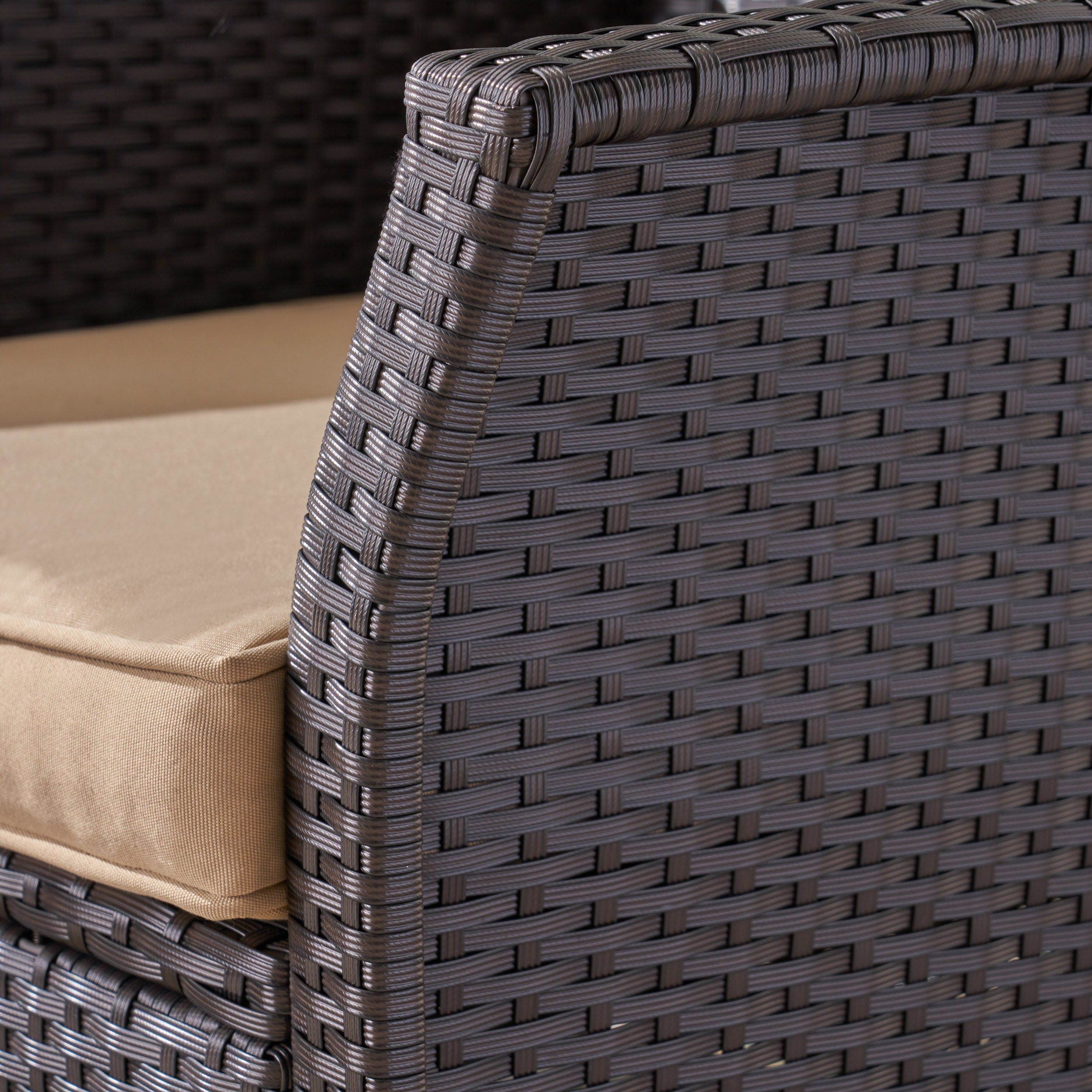 Tori Outdoor Wicker Loveseat