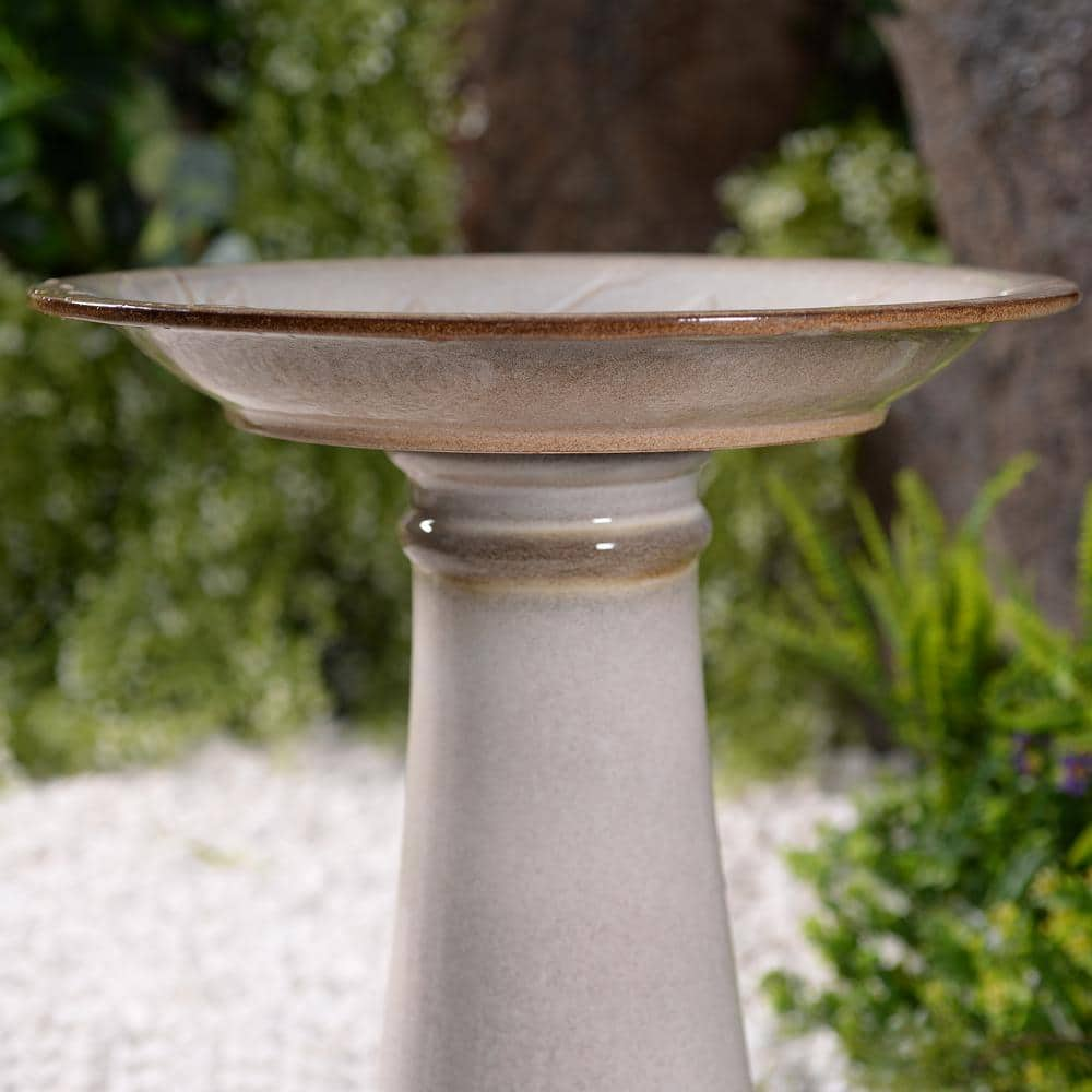 Manor Brook Odani Ivory Ceramic Birdbath MB100612