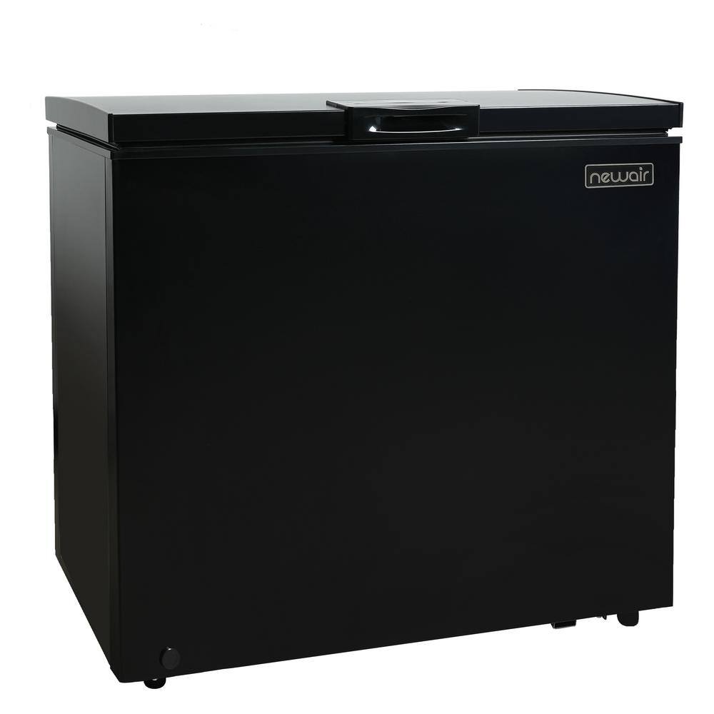 NewAir 6.7 cu. ft. Compact Chest Freezer in Black NFT070MB00