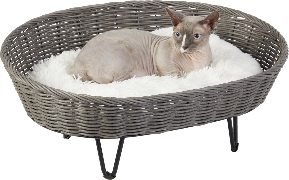 Frisco Elevated Rectangle Wicker Dog and Cat Bed with Eyelash Faux Fur Cushion