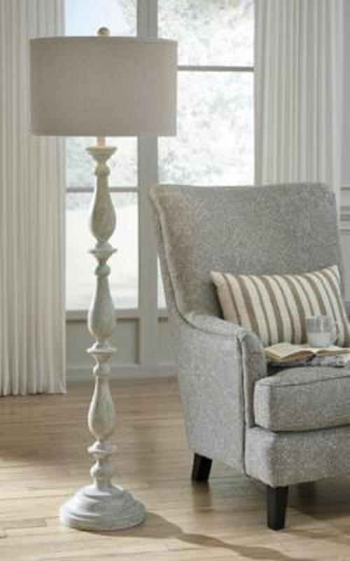 Signature Design by Ashley Bernadate Cottage 61 Candlestick Design Floor Lamp， Whitewash