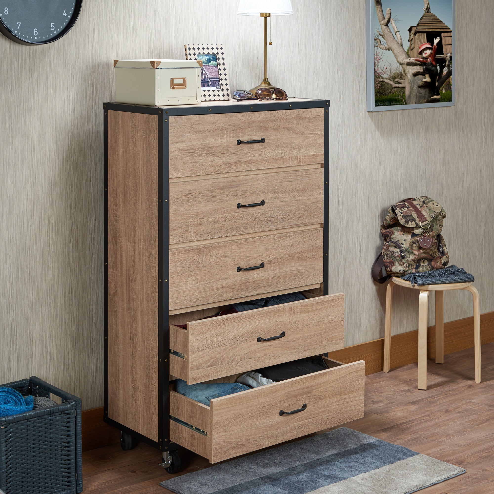 ACME Bemis Chest with 5 Drawers in Weathered Light Oak