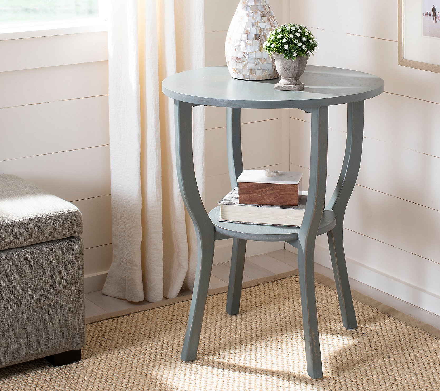 Safavieh Rhodes Round Pedestal Accent Table